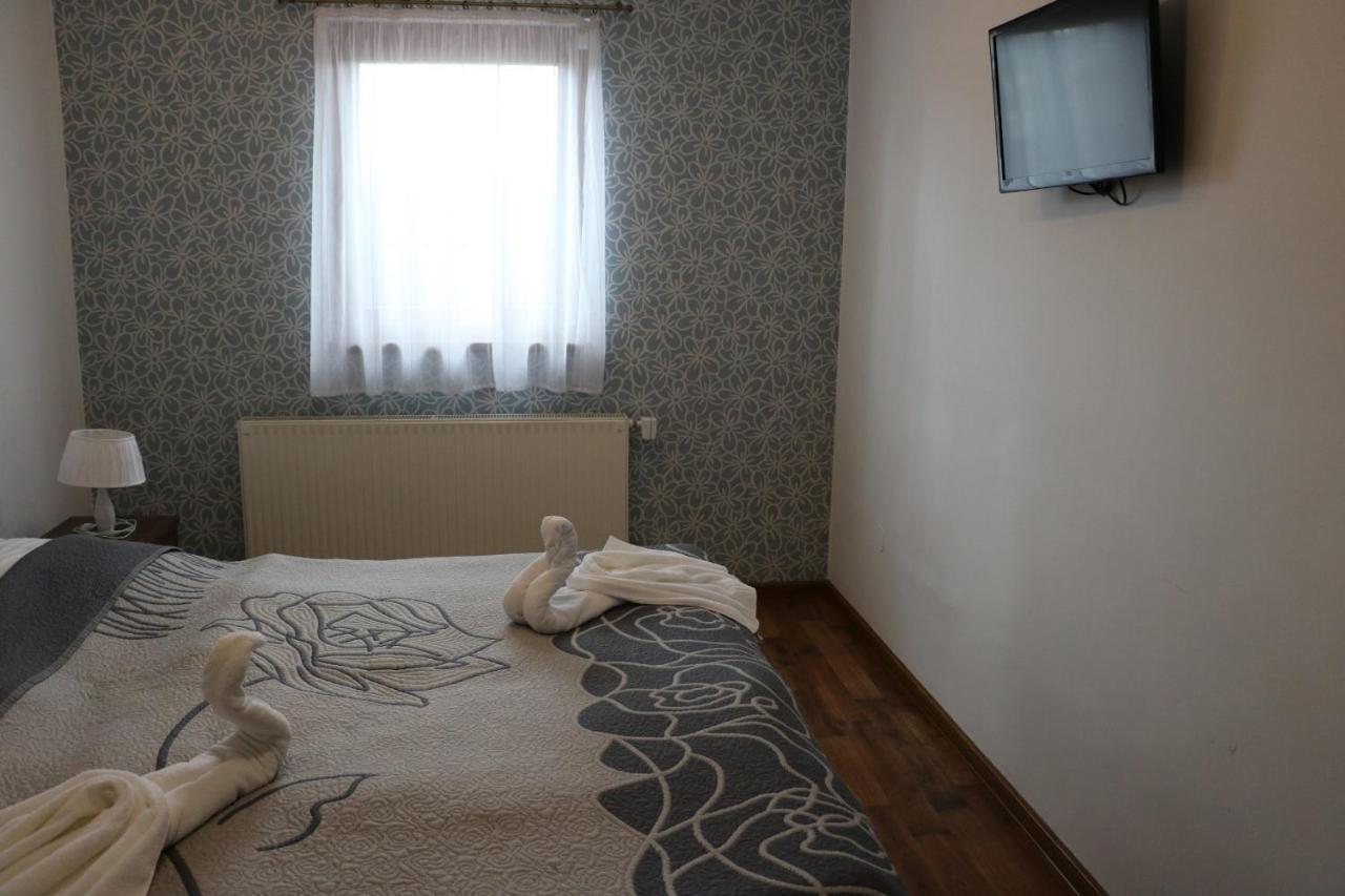 Penzion Anesis - štúdiá Turčianske Teplice Exterior foto