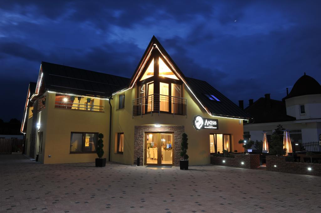 Penzion Anesis - štúdiá Turčianske Teplice Exterior foto